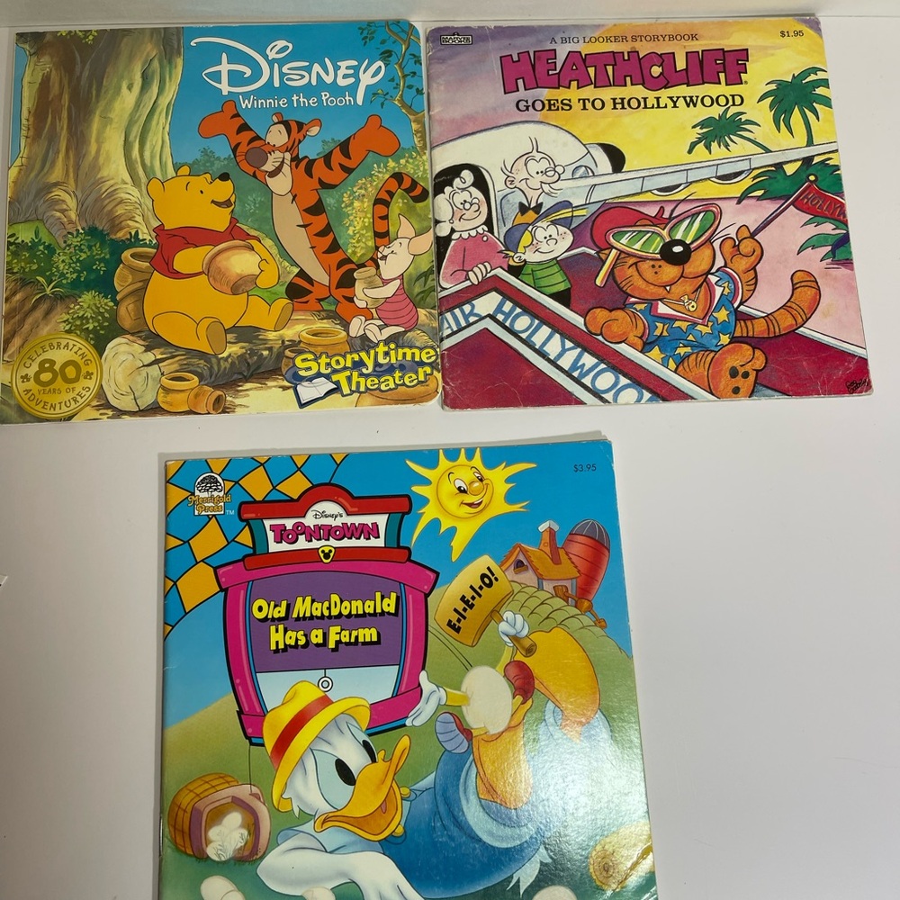 Vintage Books Set Of 3 Heathcliff, Toontown Donald Duck, Winnie The Pooh